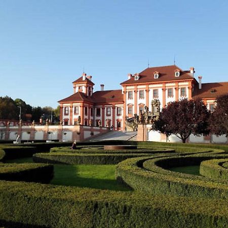 Apartment Argentinska 8 Prague Ngoại thất bức ảnh